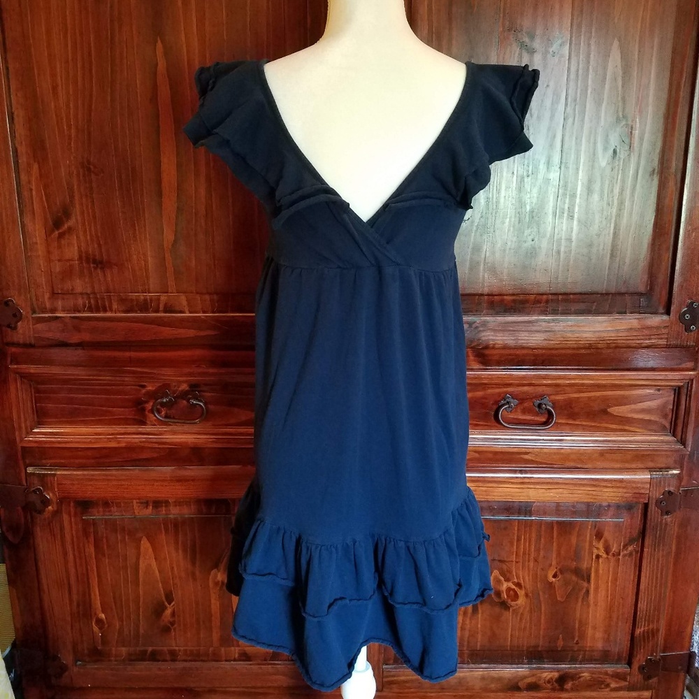 Mark Ruffle Dress - Picture 3 of 4